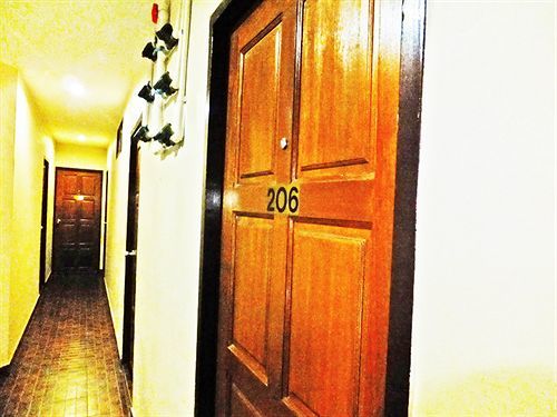 White Orchid Inn I Бангкок Екстер'єр фото